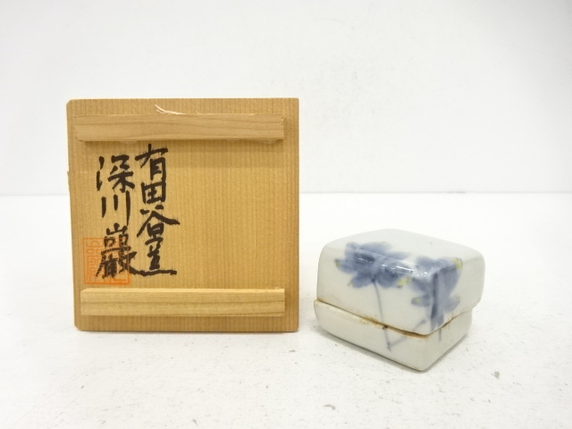 JAPANESE TEA CEREMONY / KOGO INCENSE CONTAINER / BLUE & WHITE (PORCELAIN) / ARTISAN WORK